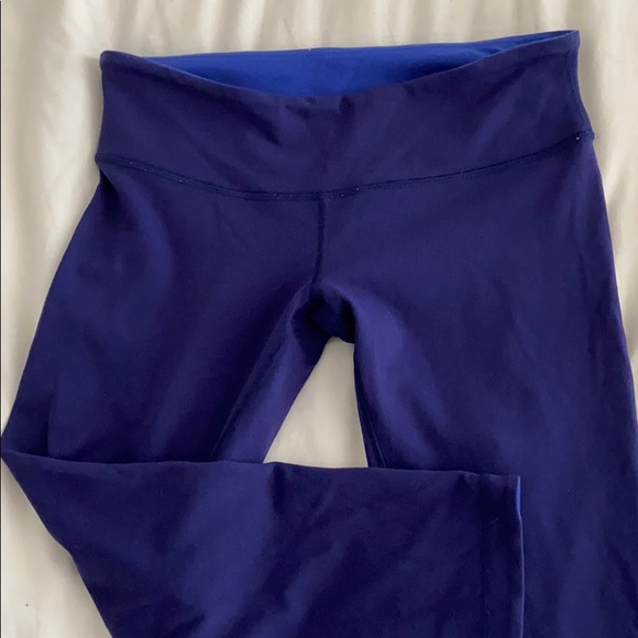 lululemon athletica Pants - Lululemon Reversible Purple Crop Leggings